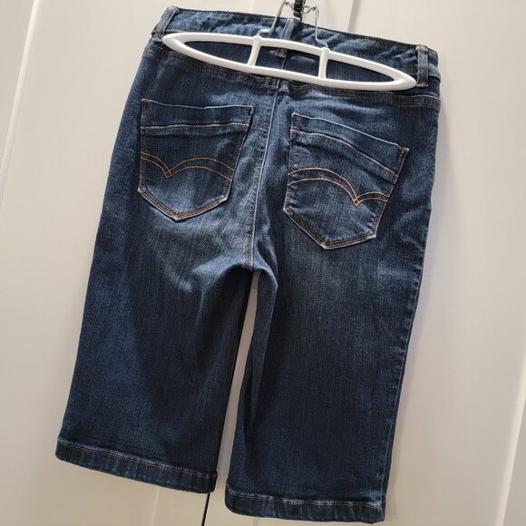 Vintage Jean Shorts High Rise Bermuda Denim Women Size 4 Beach Summer - Picture 4 of 13